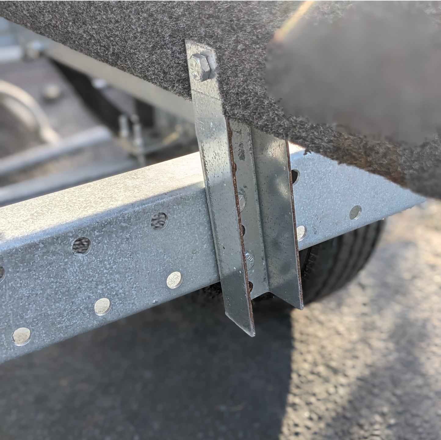 EZ Loader Bunk Channel Mounting Bracket 8" 250-021732-10