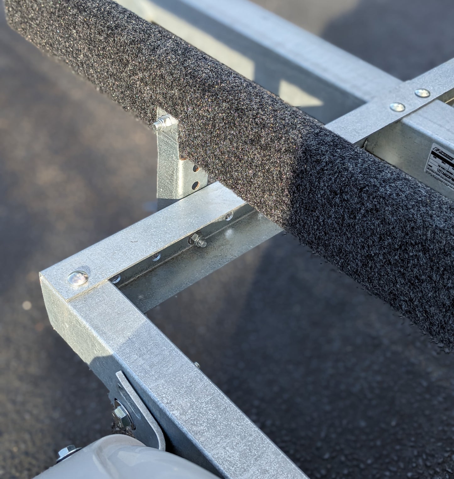 EZ Loader Bunk Channel Mounting Bracket 8" 250-021732-10