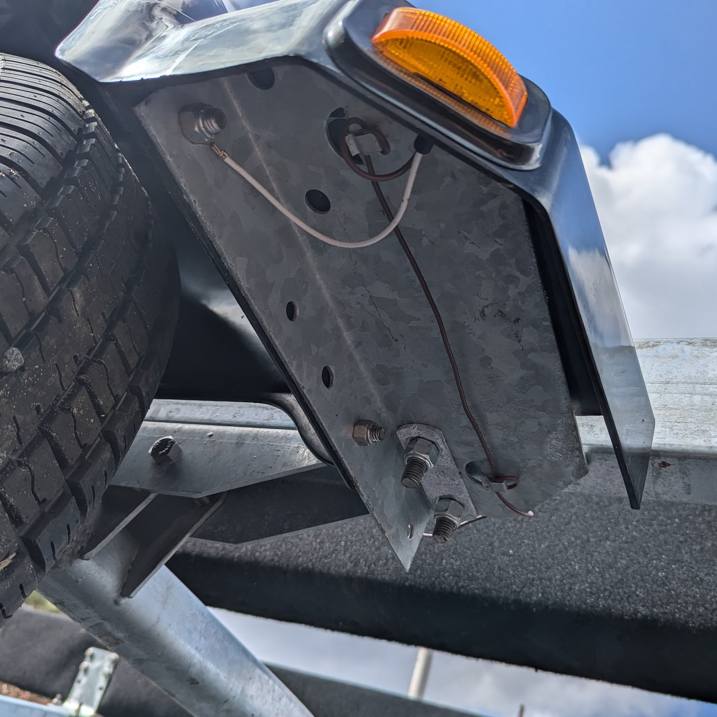 EZ Loader Step Bracket 14" Tire Fender Bracket for 2" Frame 250-023722-10 on trailer