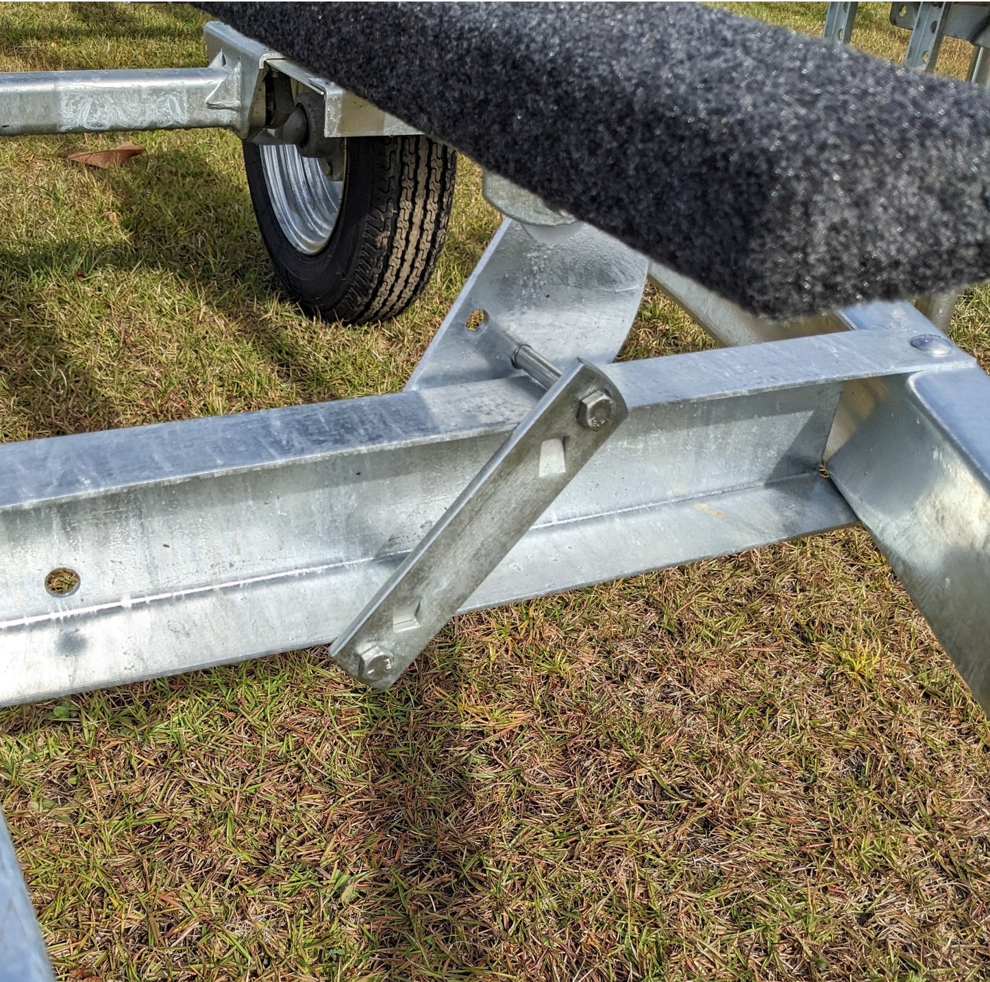 EZ Loader "Pork Chop" Mounting Bracket. Bolt Strap 250-025540-02