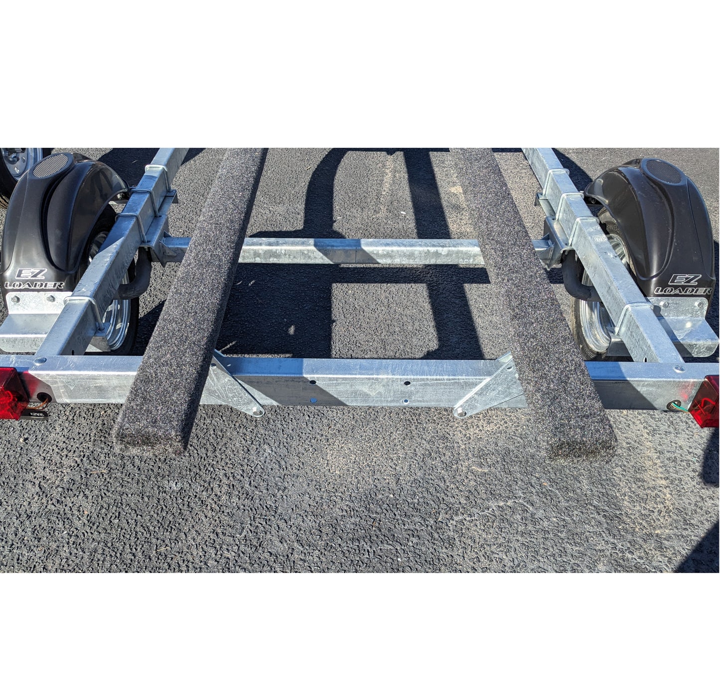 EZ Loader Autoflex 1560 lb Torsion Axle with Knott Hubs 300-033241-10