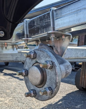 EZ Loader Autoflex 1560 lb Torsion Axle with Knott Hubs 300-033241-10