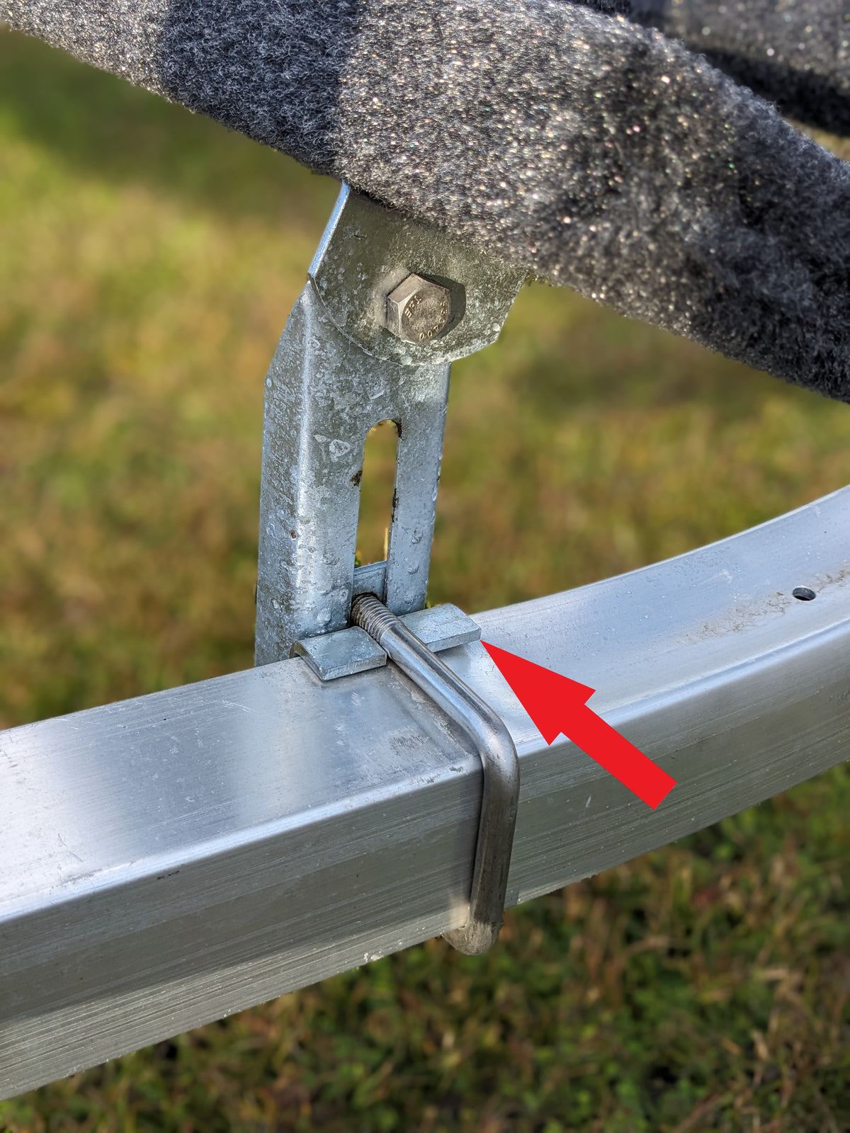 Trailer Locking Rod EZ Loader Locking Bracket for Upright Channel Bunk Bracket On 3
