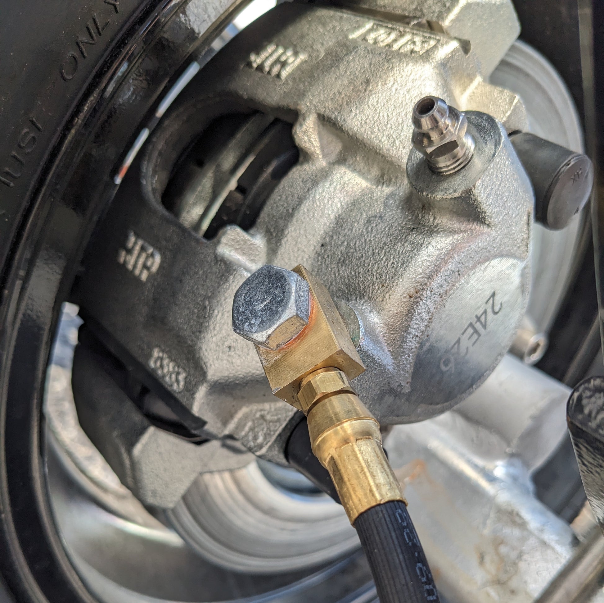 Loader Rim Bolt EZ Loader Caliper Banjo Bolt 290-032783 – EZ Loader Trailers.com
