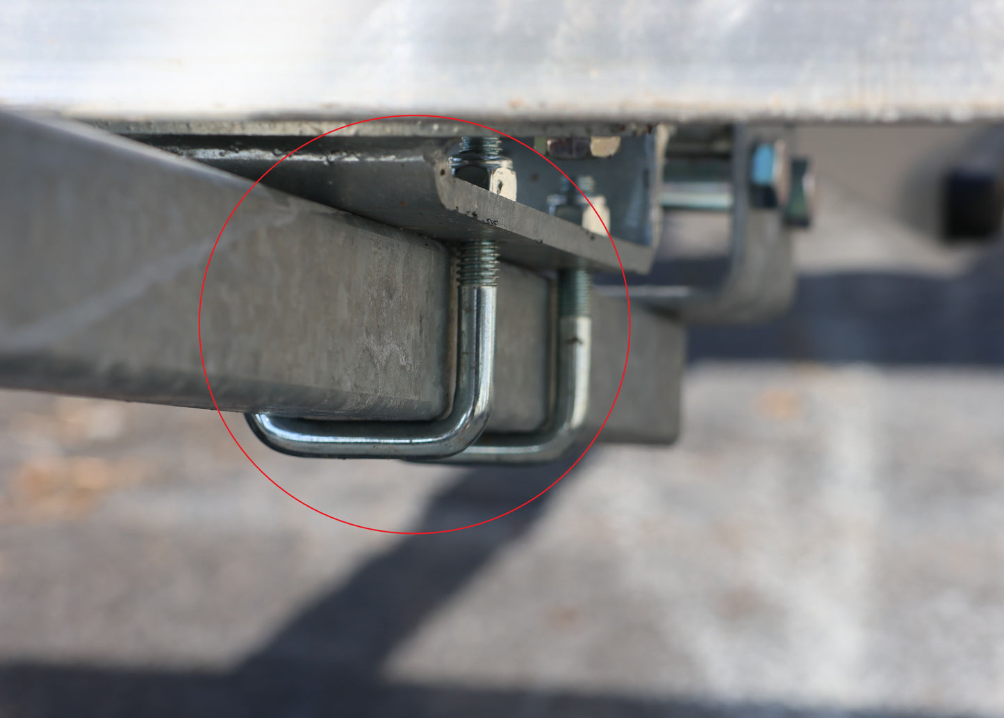 EZ Loader U-Bolt 3/8" 1-1/2 x 2-3/8'' Zinc Plated  290-002423