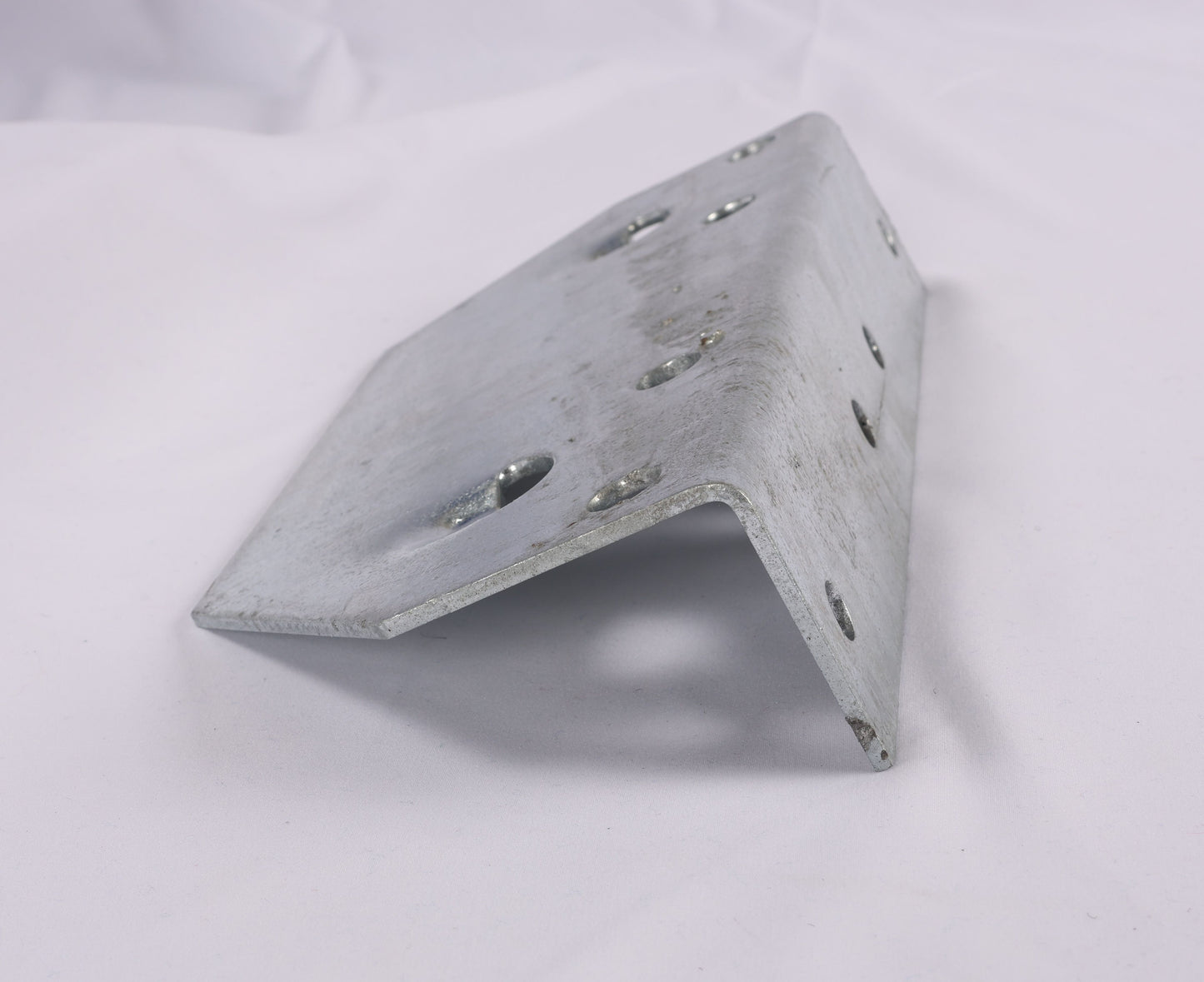 EZ Loader Fender Step Bracket for 2" Wide Frame and 13" Composite Fender 250-023721-10