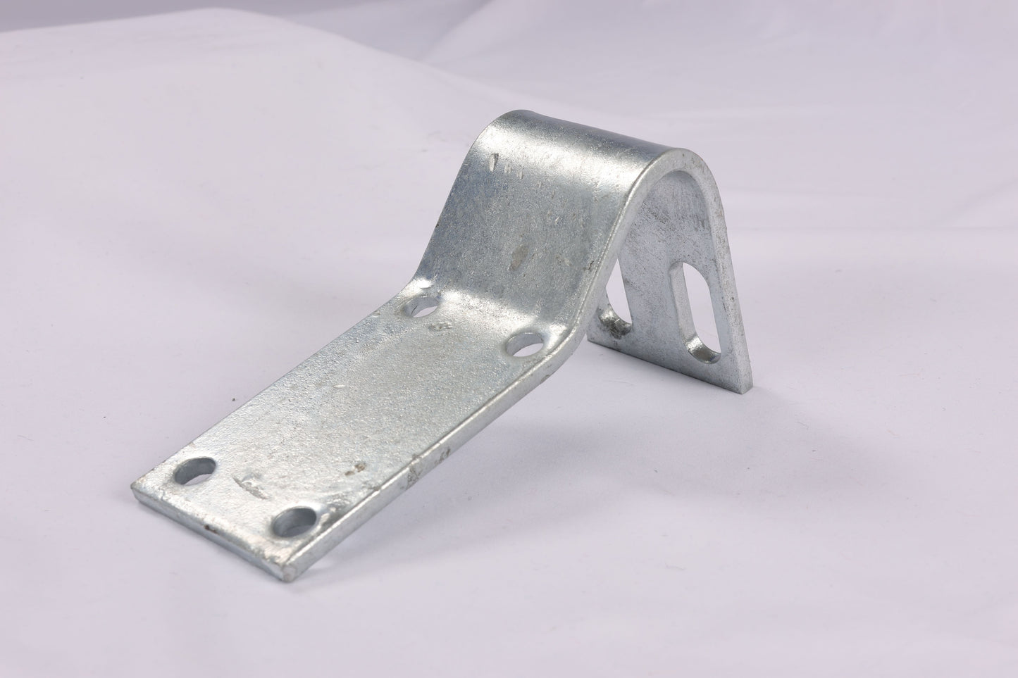 EZ Loader Fender Mounting Bracket for 8-12" Wheels 250-025071-10