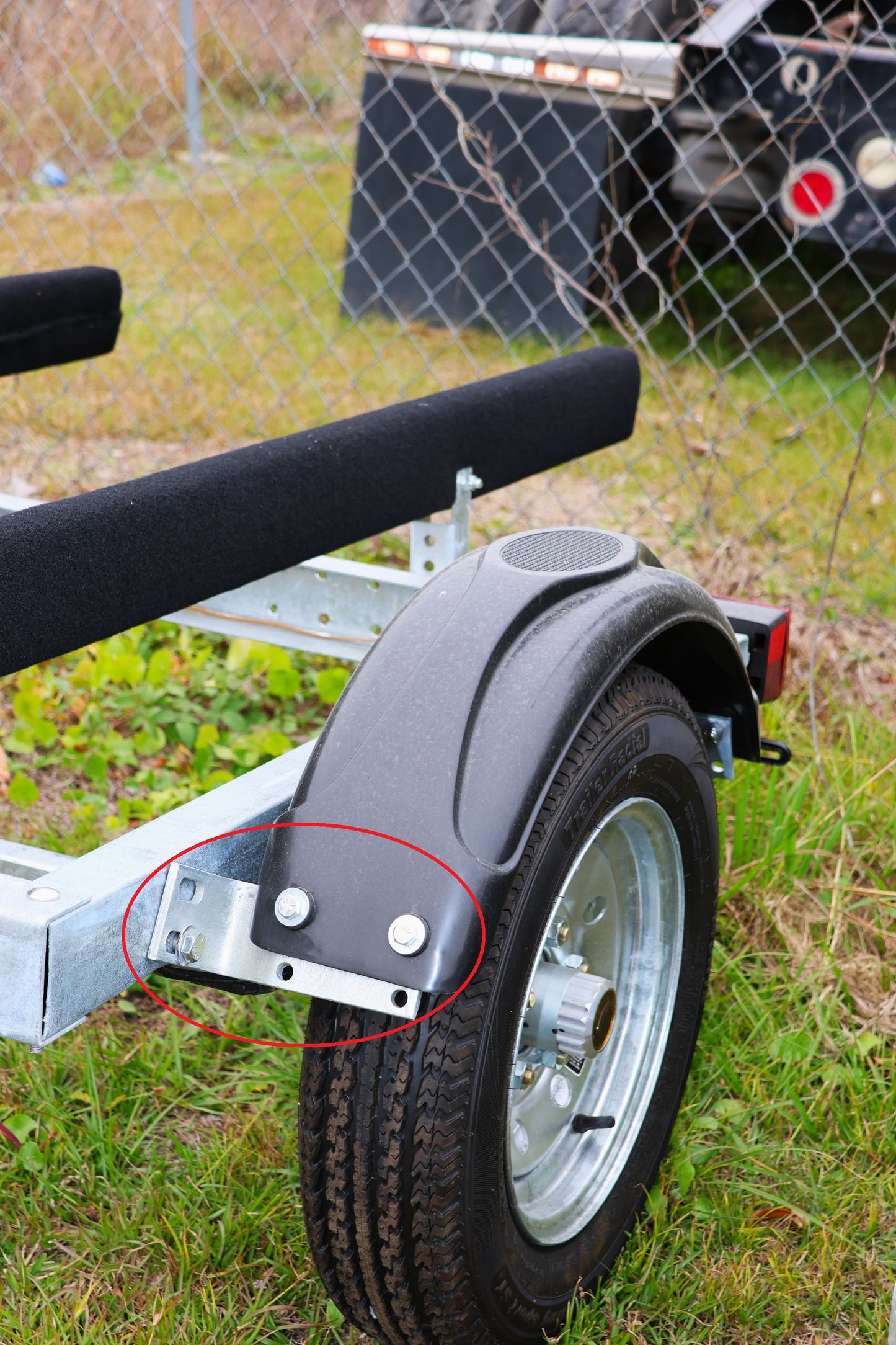 EZ Loader Fender Mounting Bracket for 8-12" Wheels 250-025071-10