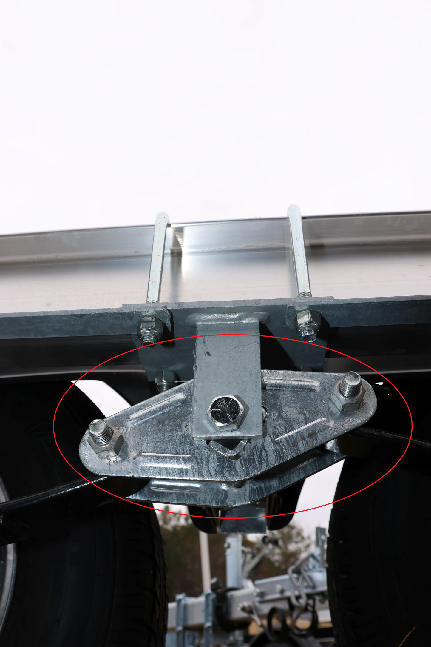 EZ Loader Equalizer Shackle 250-031579-10 / 250-031580 – Tandem & Triple Axle