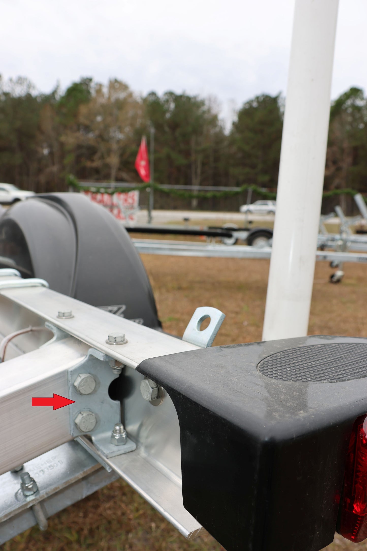 EZ Loader Crossmember Hanger Mounting Bracket LF/RR 250-028387-10