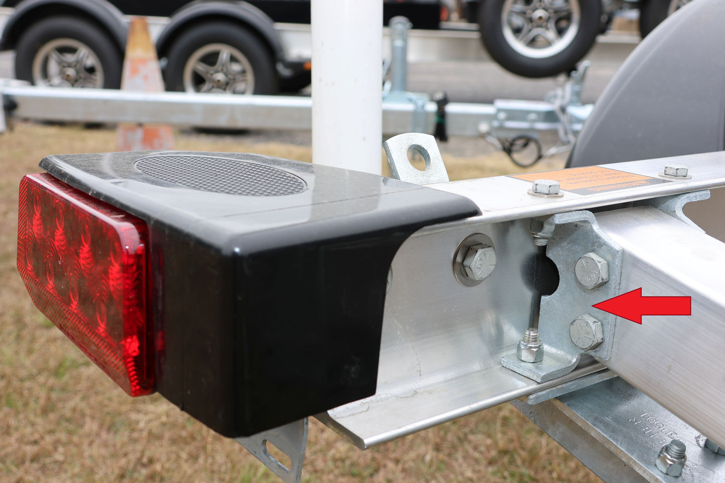 EZ Loader Crossmember Hanger Mounting Bracket RF/LR 250-028386-10