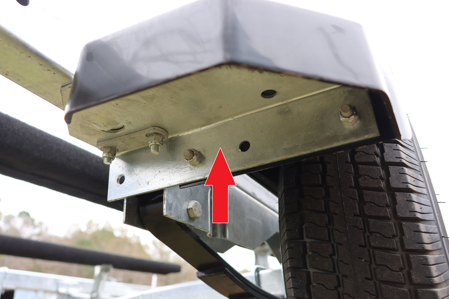 EZ Loader Fender Step Bracket for 2" Wide Frame and 13" Composite Fender 250-023721-10
