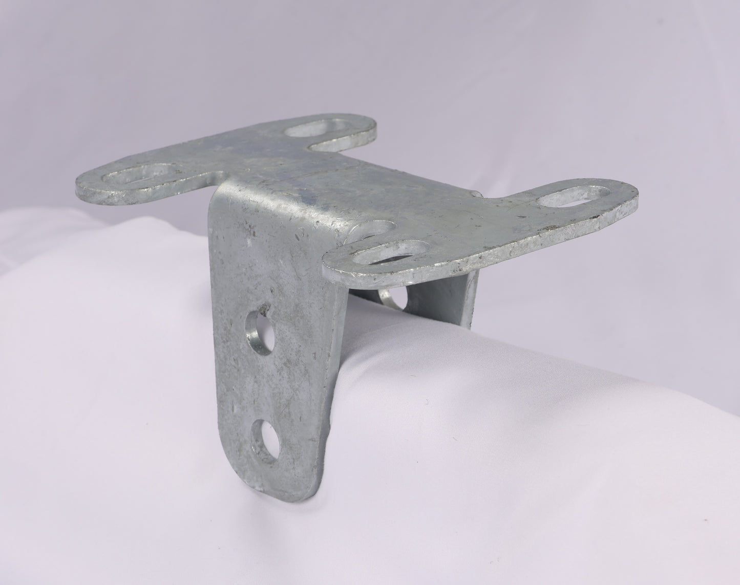EZ Loader Spring Hanger Bracket 250-015522-10