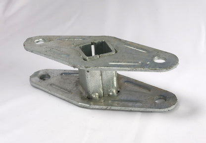 EZ Loader Equalizer Shackle 250-031579-10 / 250-031580 – Tandem & Triple Axle