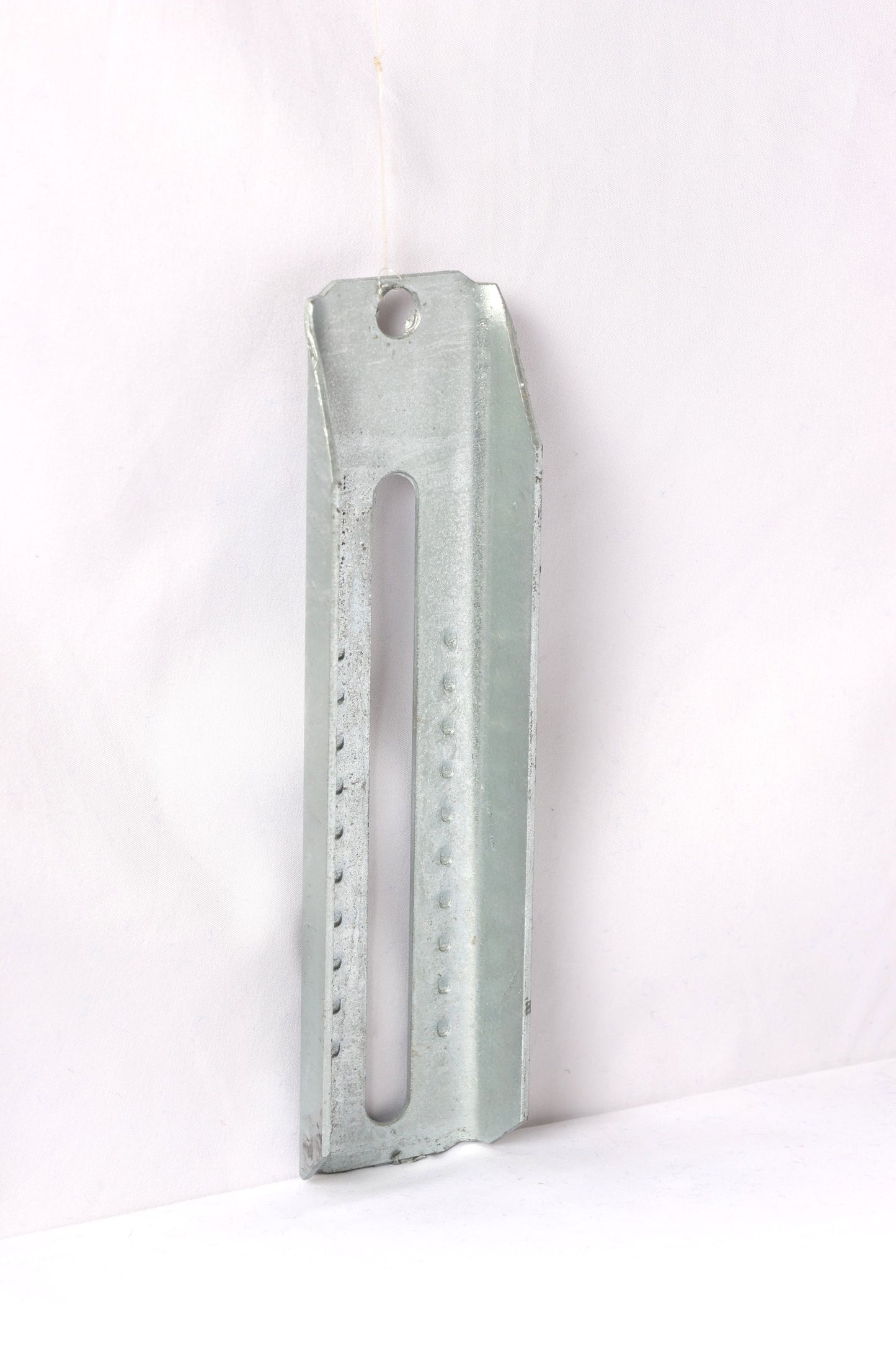 EZ Loader 9" Adjustable Upright Channel Bunk Bracket 250-014876-10